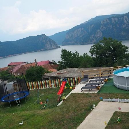 Casa De Vacanță Maga Dubova Exterior foto
