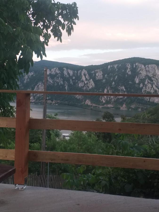 Casa De Vacanță Maga Dubova Exterior foto